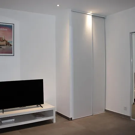 Confortable - Parking Inclus - Proche Juan-les-pins Appartamento