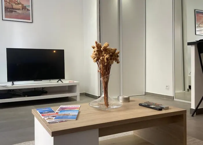 Confortable - Parking Inclus - Proche Juan-les-pins Appartamento
