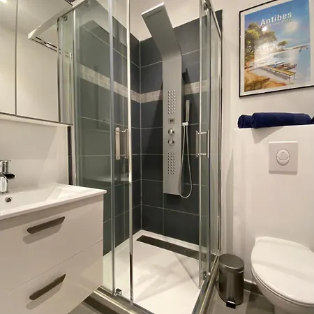 Confortable - Parking Inclus - Proche Juan-les-pins * アンティーブ