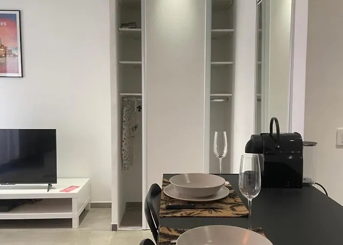 Confortable - Parking Inclus - Proche Juan-les-pins *